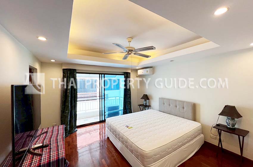 House with Private Pool in Nichada Thani 